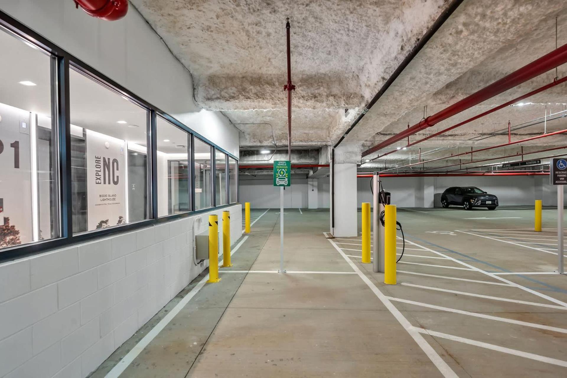 High-Rise Apt Raleigh Free Parking & Sunset View 1 エクステリア 写真